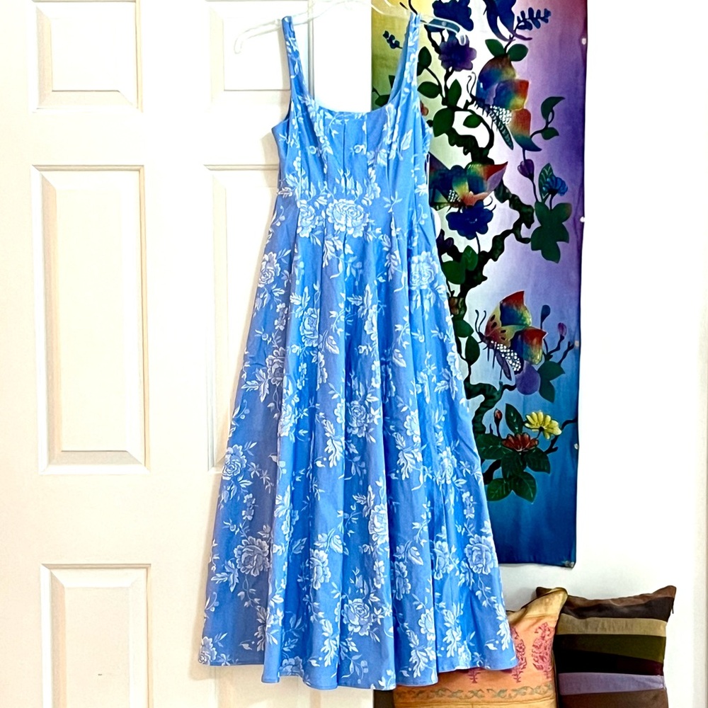 STAUD Blue Rose Floral Scoop-Neck Wells Midi Dress